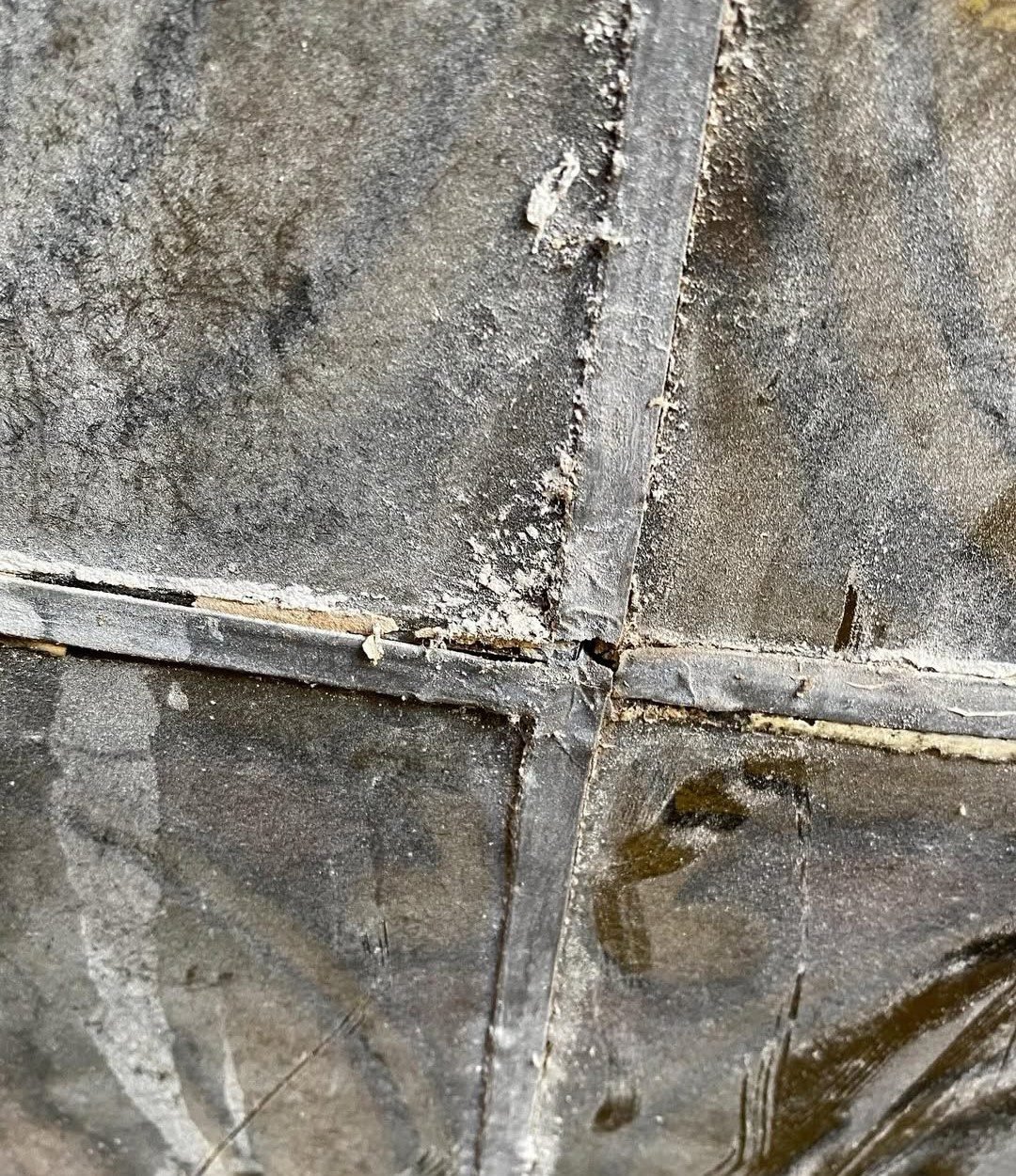 Etapas da reforma: retirada dos vitrais laterais da Catedral