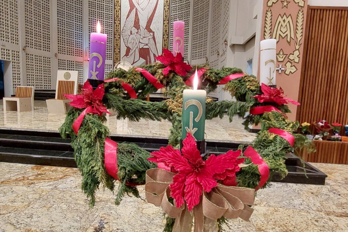 Coroa do Advento: símbolo de esperança e amor eterno e fiel