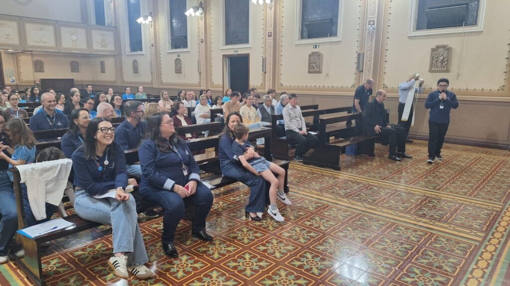 Aniversário Maristas com participação do Padre Ari